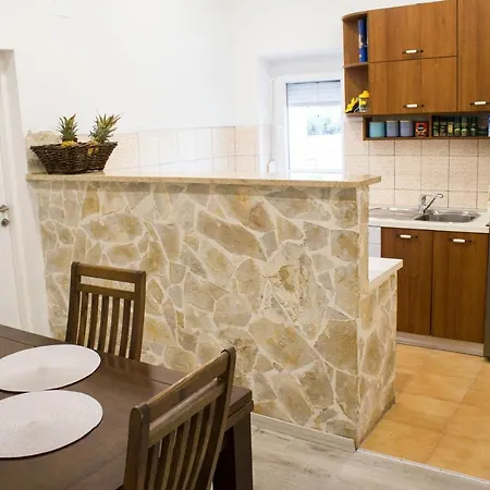 White Orchid Pula Apartment Exterior photo